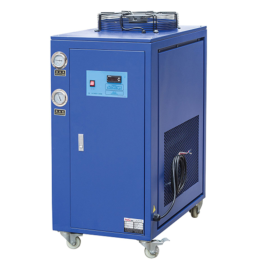工業冷水機設備